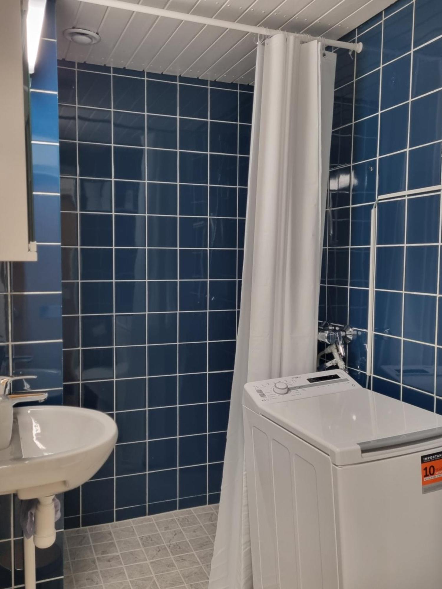 Kompakti Yksioe Numero 12 Pienkerrostalossa Apartment Pori